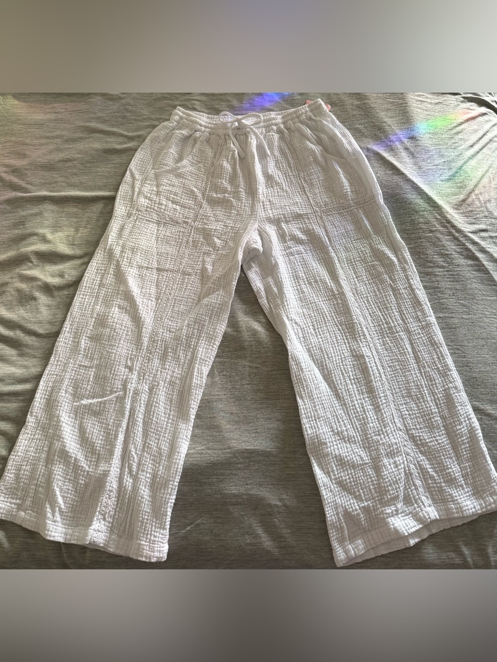 4our Dreamers White Women’s Pants